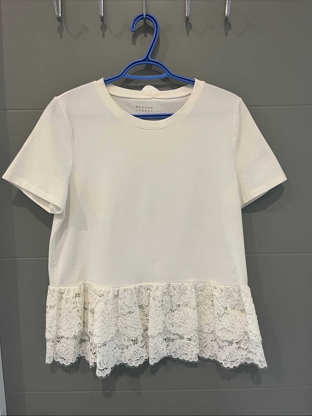 kate spade cream Short Sleeve Tee with Lace Peplum Sz L